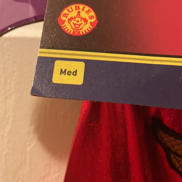 Wonder Woman Dog Costume - Picture 5 of 6